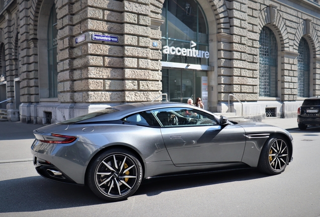 Aston Martin DB11