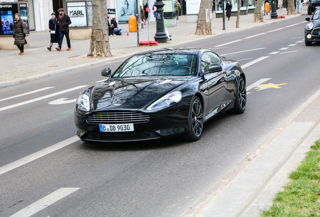 Aston Martin DB9 2015 Carbon Black Edition