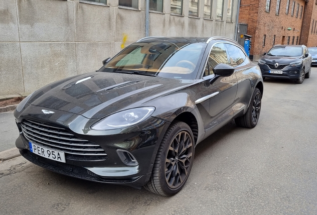 Aston Martin DBX