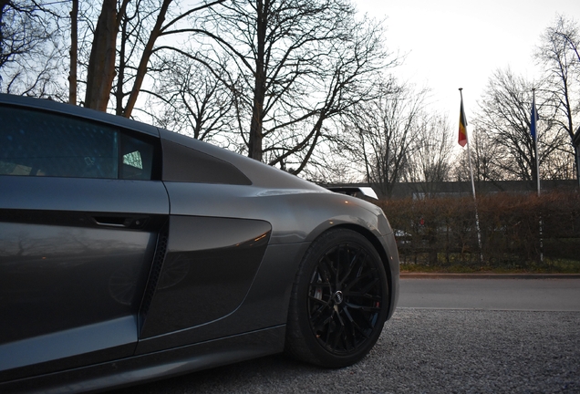 Audi R8 V10 Plus 2015