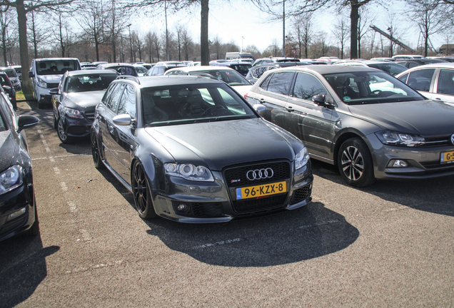 Audi RS4 Avant B7