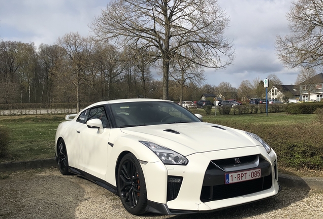 Nissan GT-R 2017