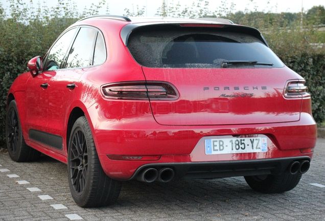 Porsche 95B Macan GTS