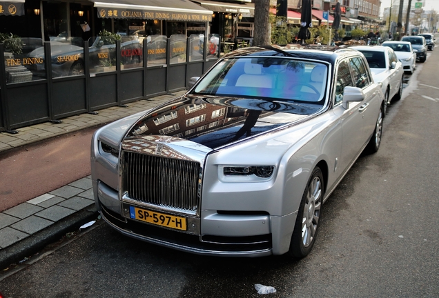 Rolls-Royce Phantom VIII EWB