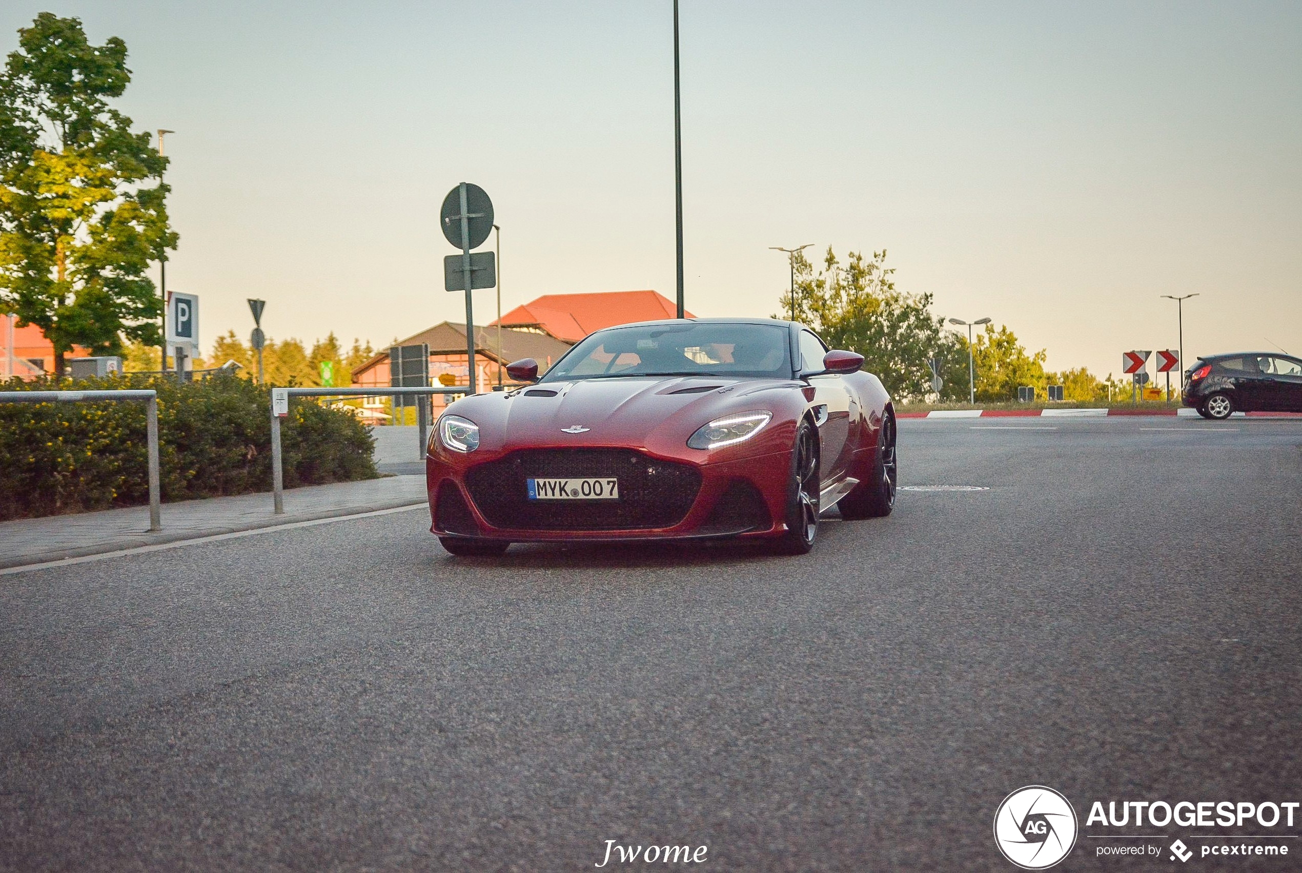 Aston Martin DBS Superleggera