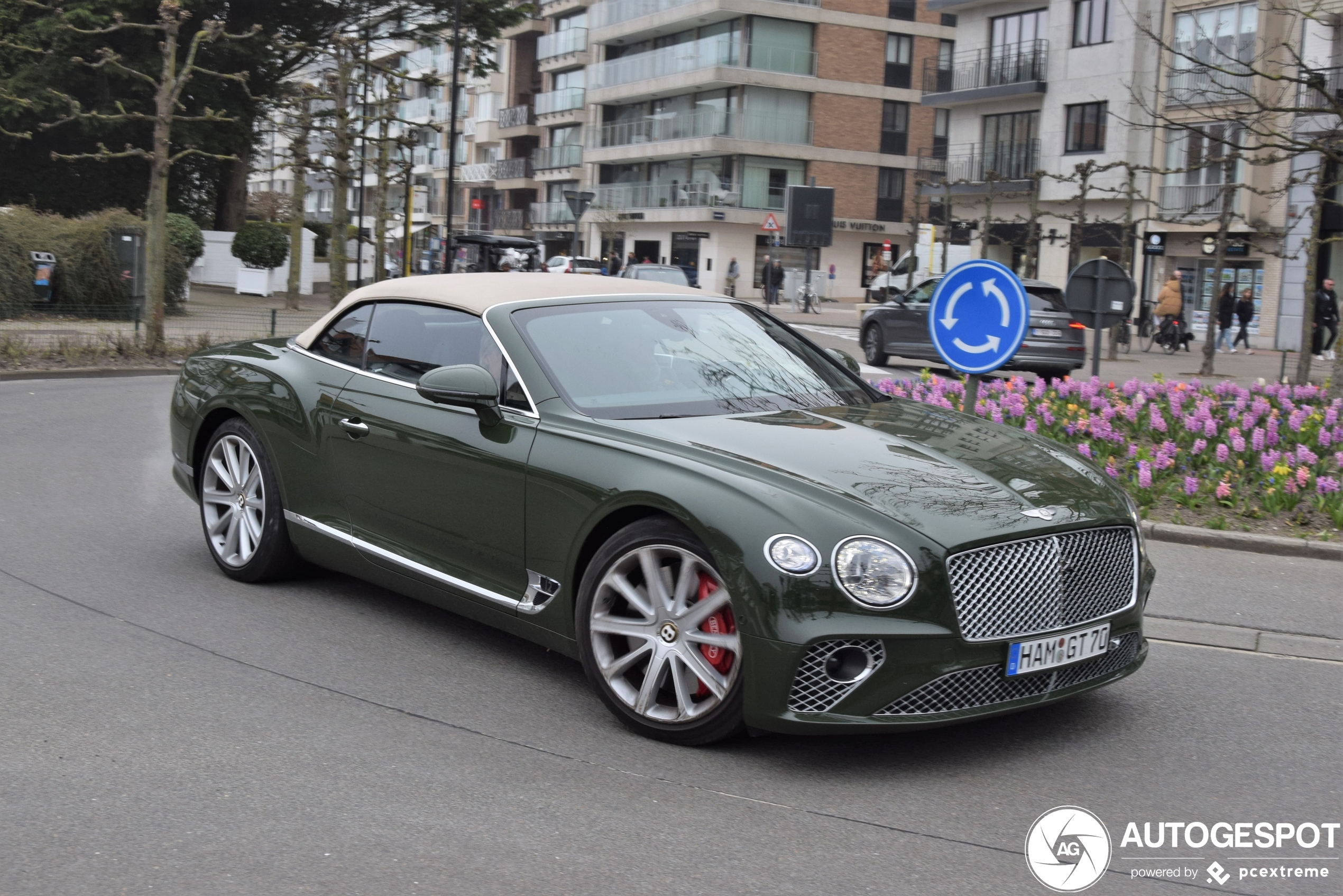 Bentley Continental GTC 2019