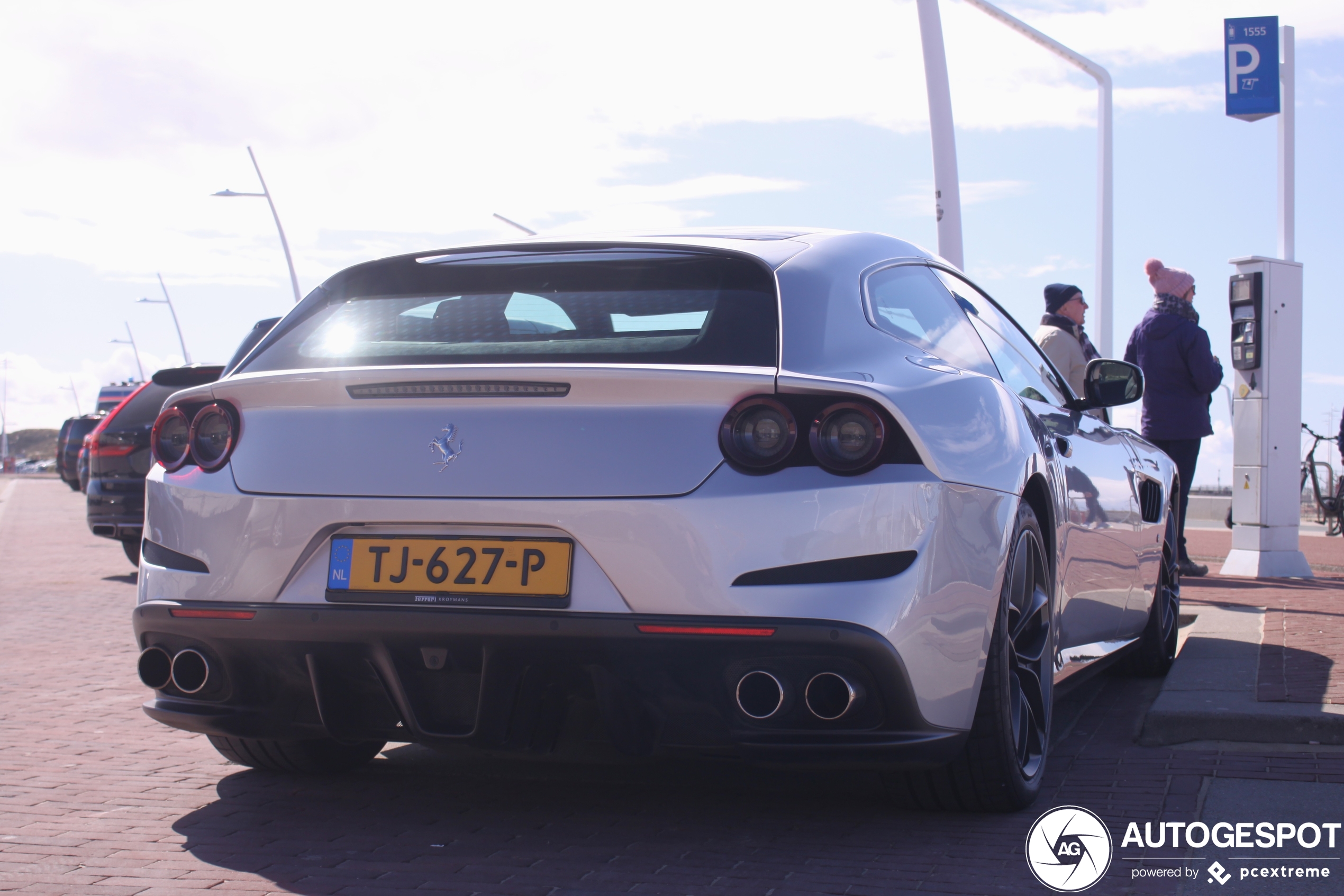 Ferrari GTC4Lusso T