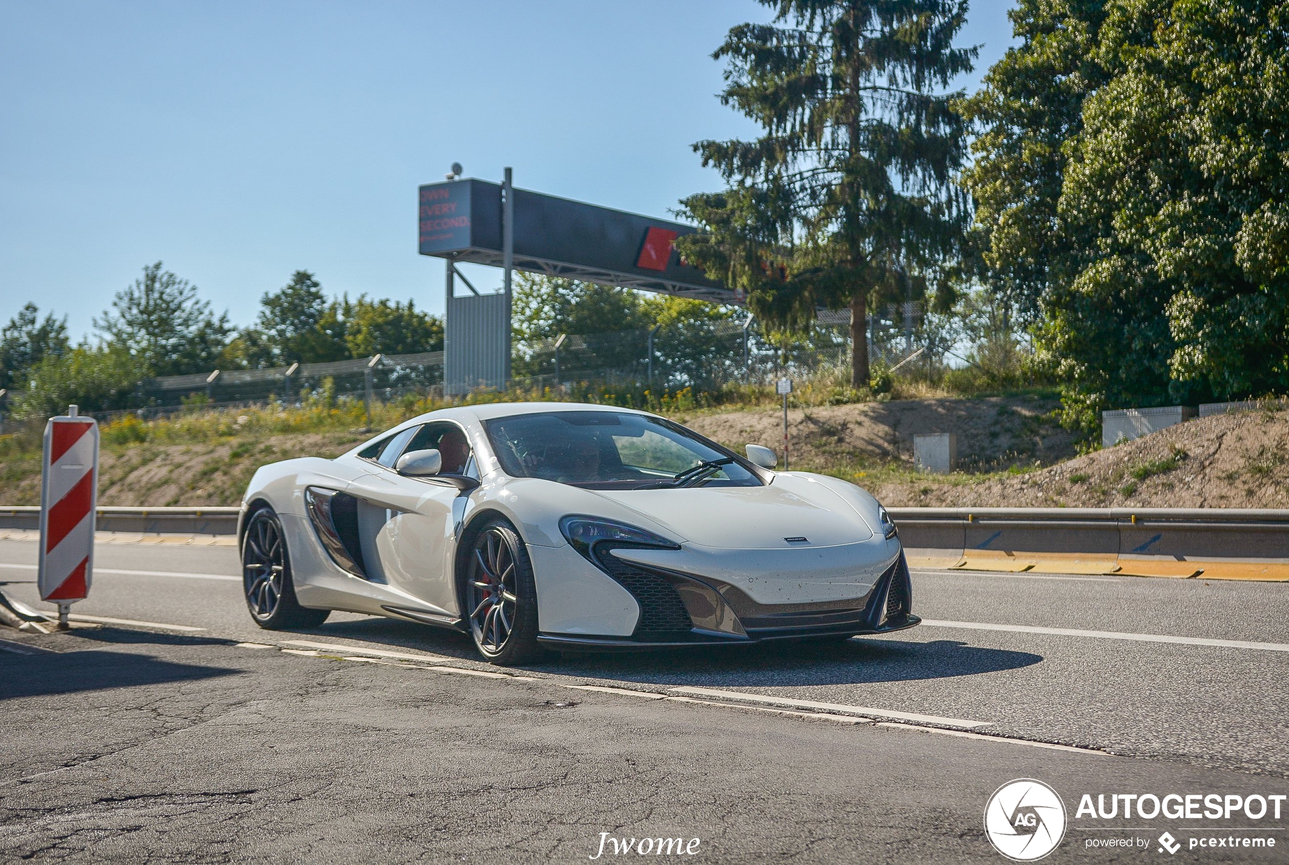 McLaren 650S