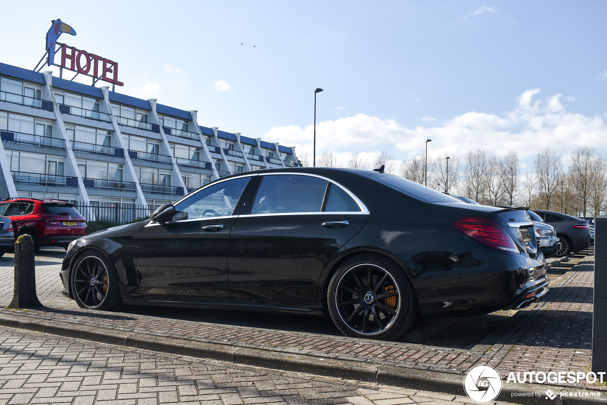 Mercedes-Benz S 63 AMG V222