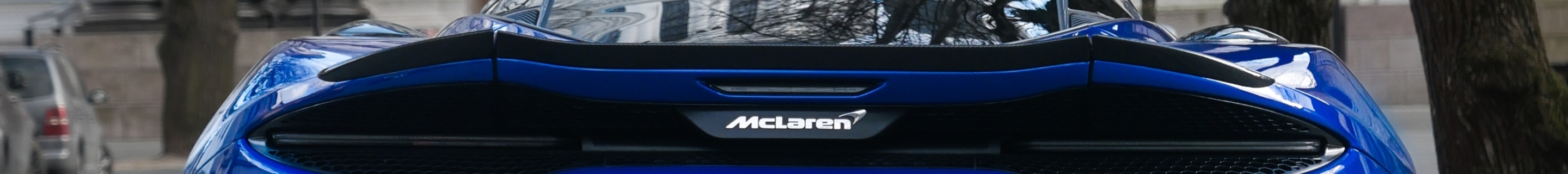 McLaren GT