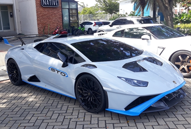 Lamborghini Huracán LP640-2 STO