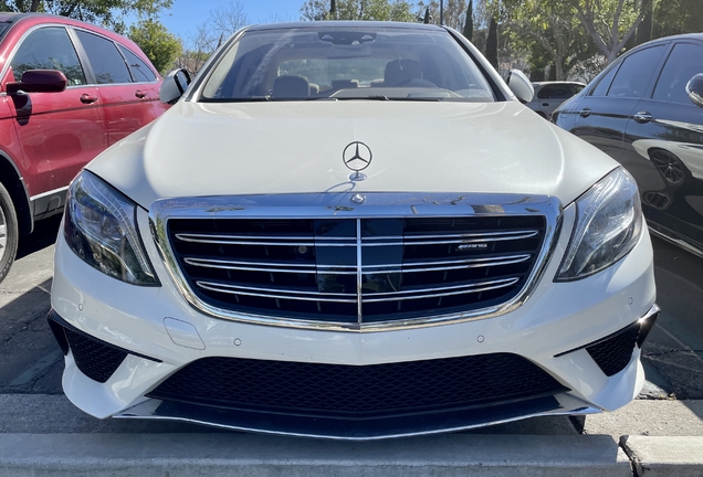 Mercedes-Benz S 65 AMG V222