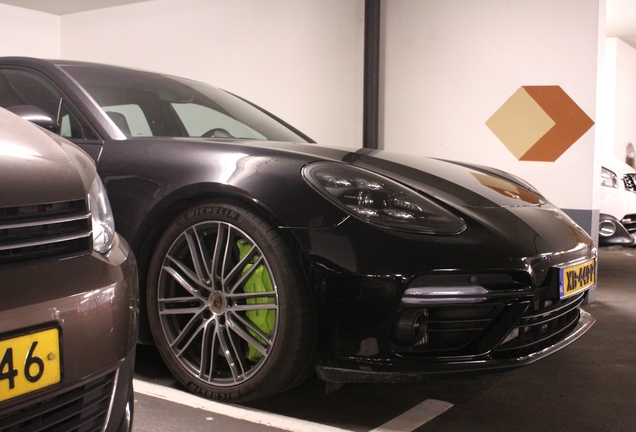 Porsche 971 Panamera Turbo S E-Hybrid Sport Turismo