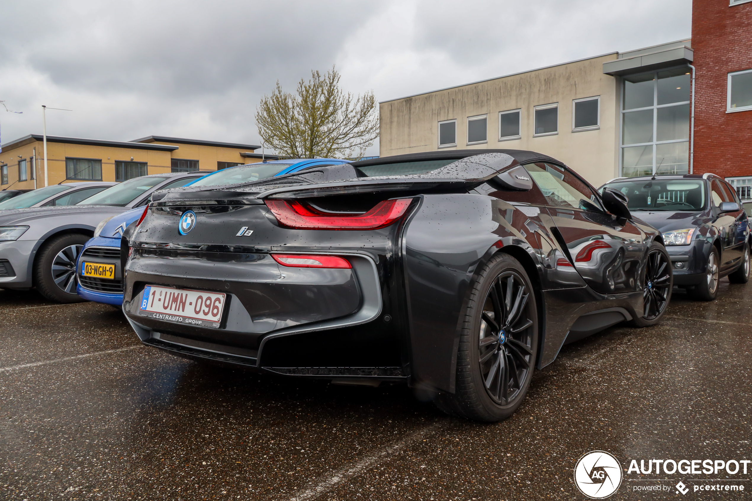 BMW i8 Roadster