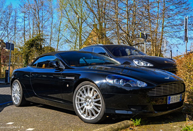 Aston Martin DB9 Volante