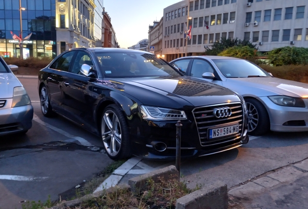 Audi S8 D4