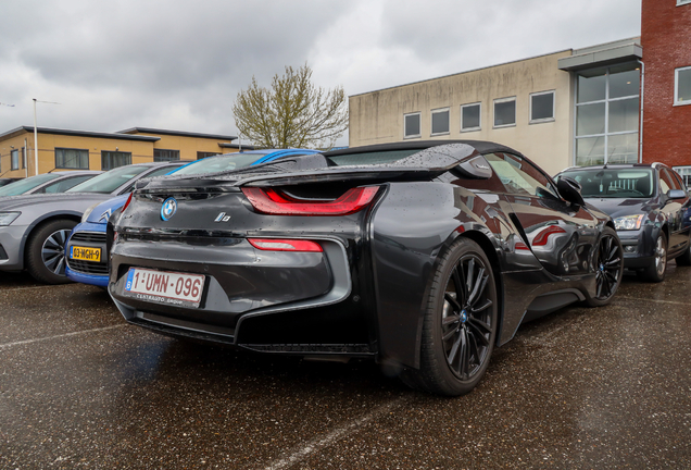 BMW i8 Roadster