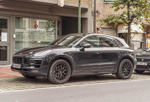 Porsche 95B Macan GTS