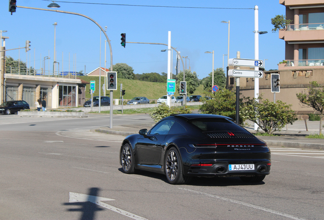 Porsche 992 Carrera 4S