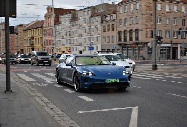 Porsche Taycan Turbo