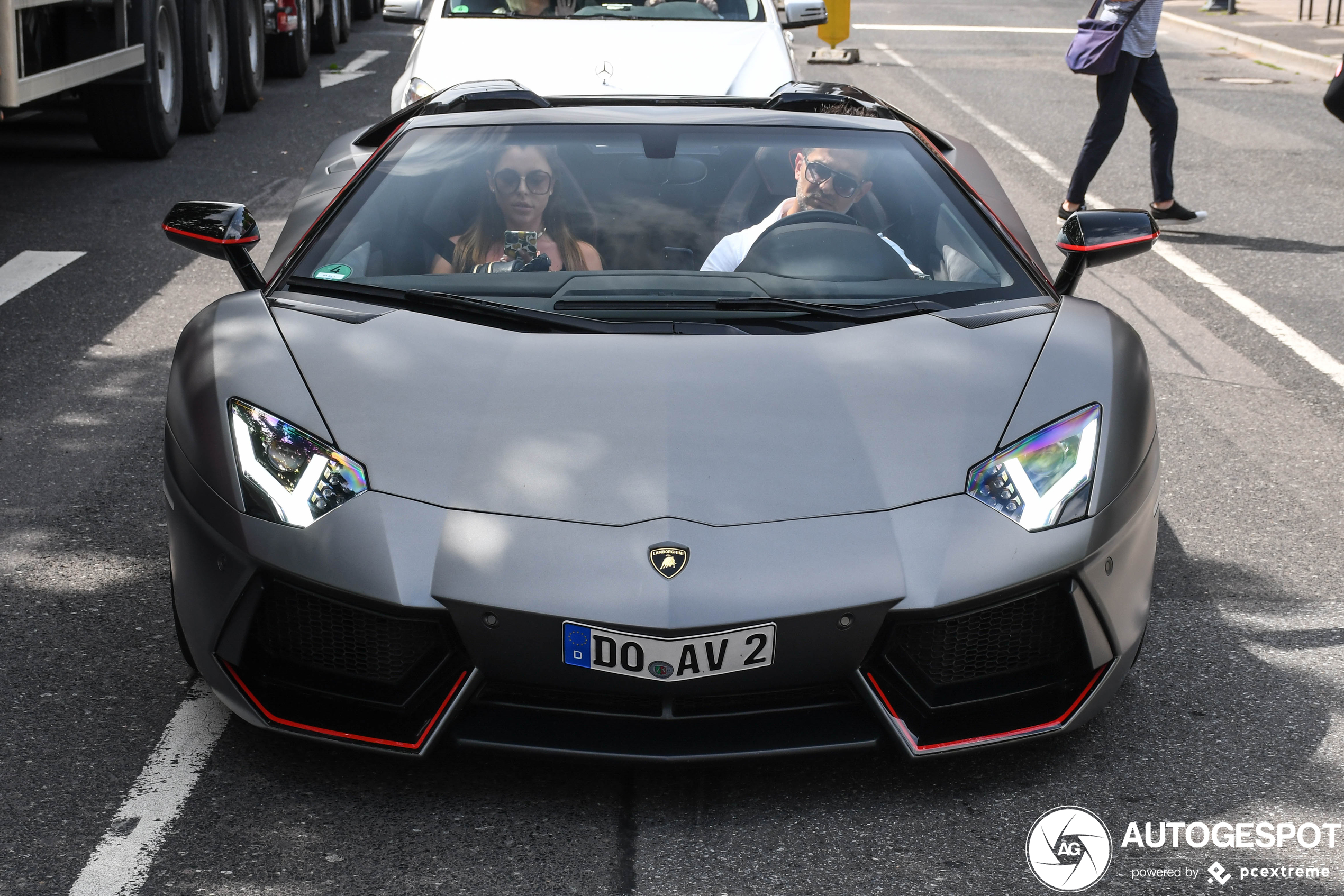 Lamborghini Aventador LP700-4 Roadster Pirelli Edition