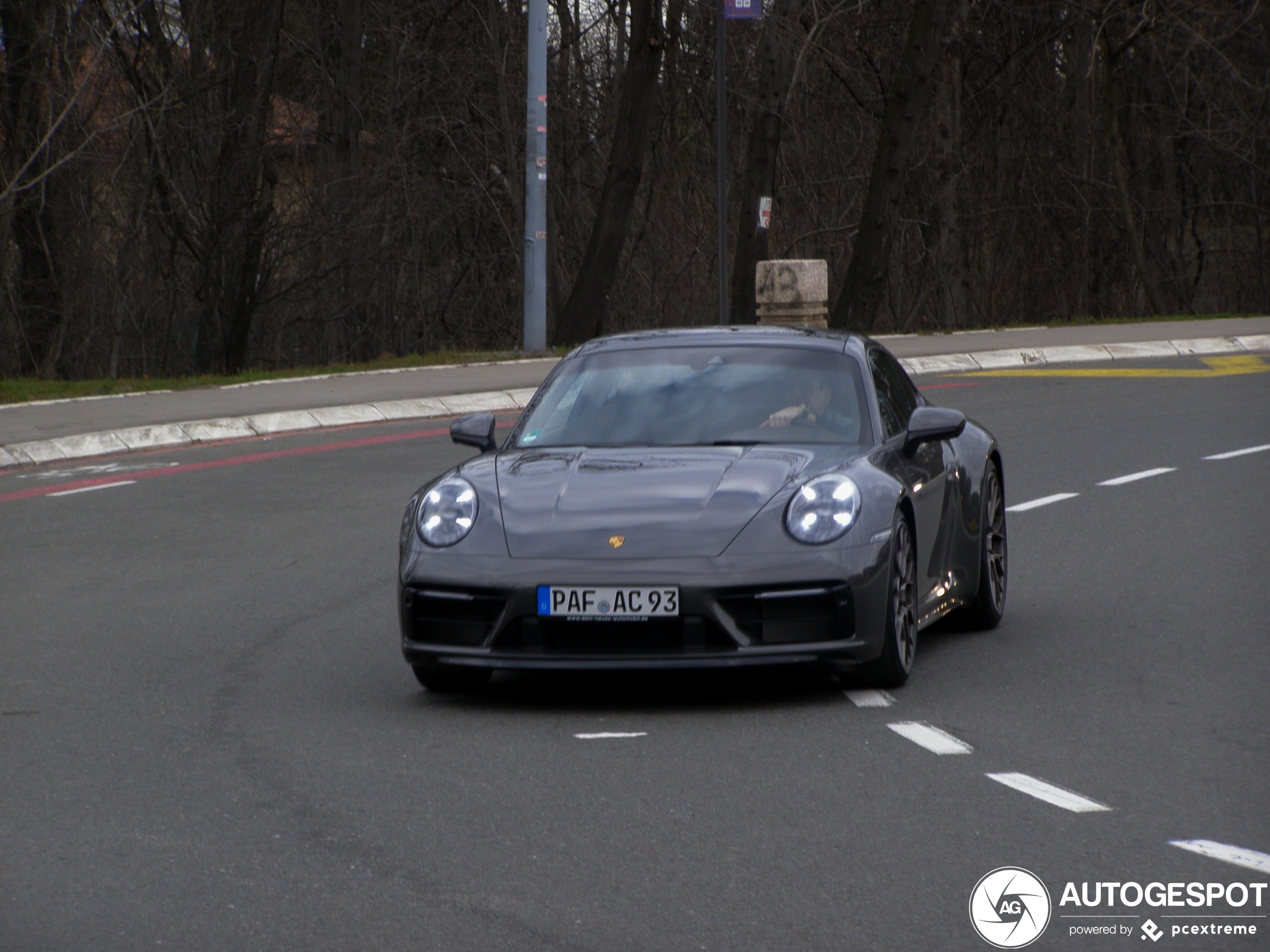 Porsche 992 Carrera 4S