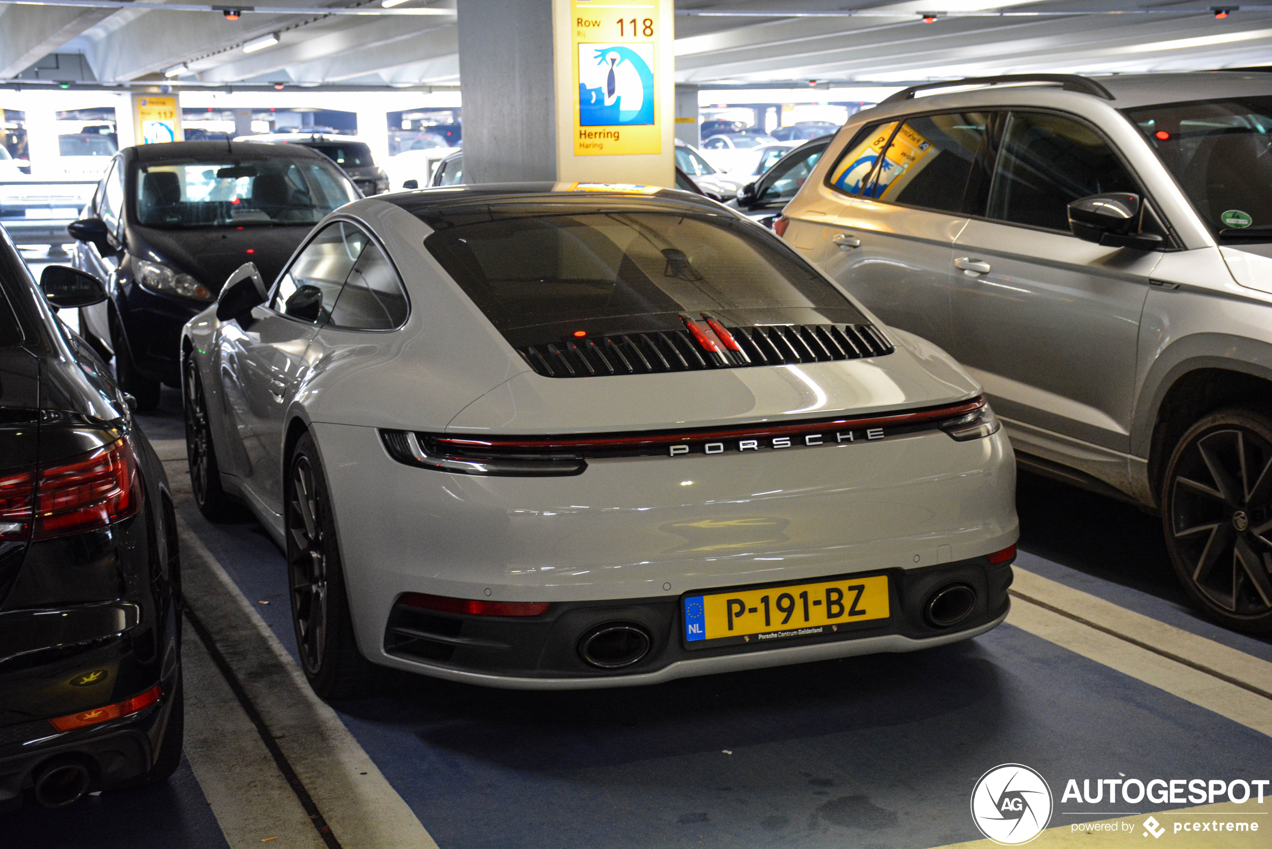 Porsche 992 Carrera S