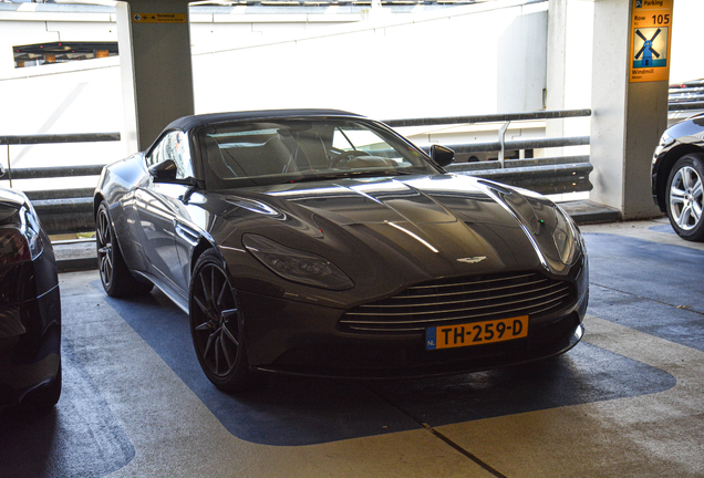 Aston Martin DB11 V8 Volante