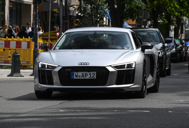 Audi R8 V10 Plus 2015