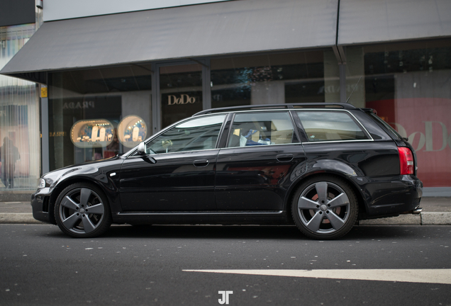 Audi RS4 Avant B5