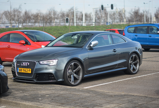 Audi RS5 B8 2012