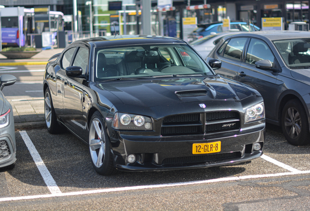 Dodge Charger SRT-8