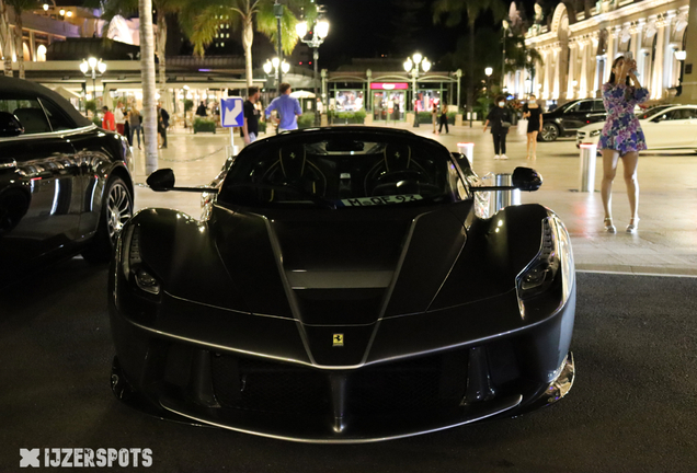 Ferrari LaFerrari Aperta