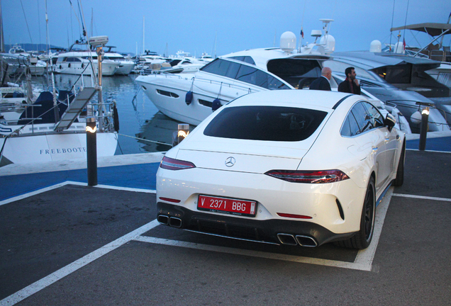 Mercedes-AMG GT 63 S X290