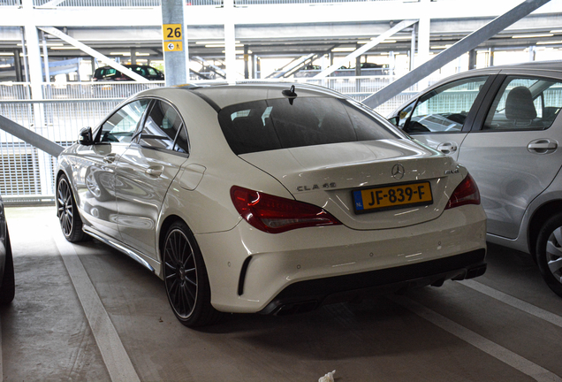 Mercedes-Benz CLA 45 AMG C117