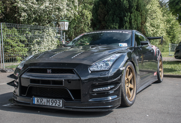 Nissan GT-R 2011