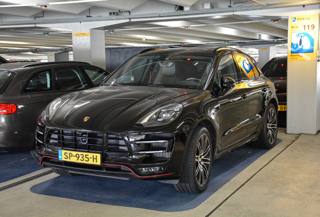 Porsche 95B Macan Turbo Exclusive Performance Edition