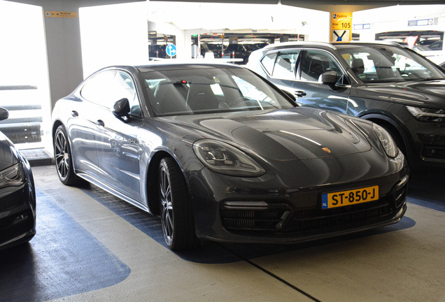 Porsche 971 Panamera Turbo S E-Hybrid