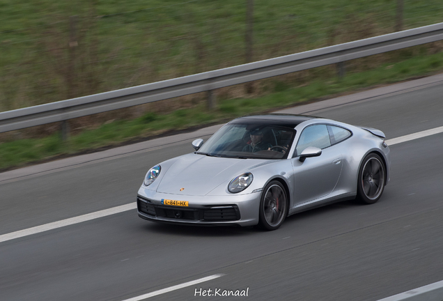 Porsche 992 Carrera 4S