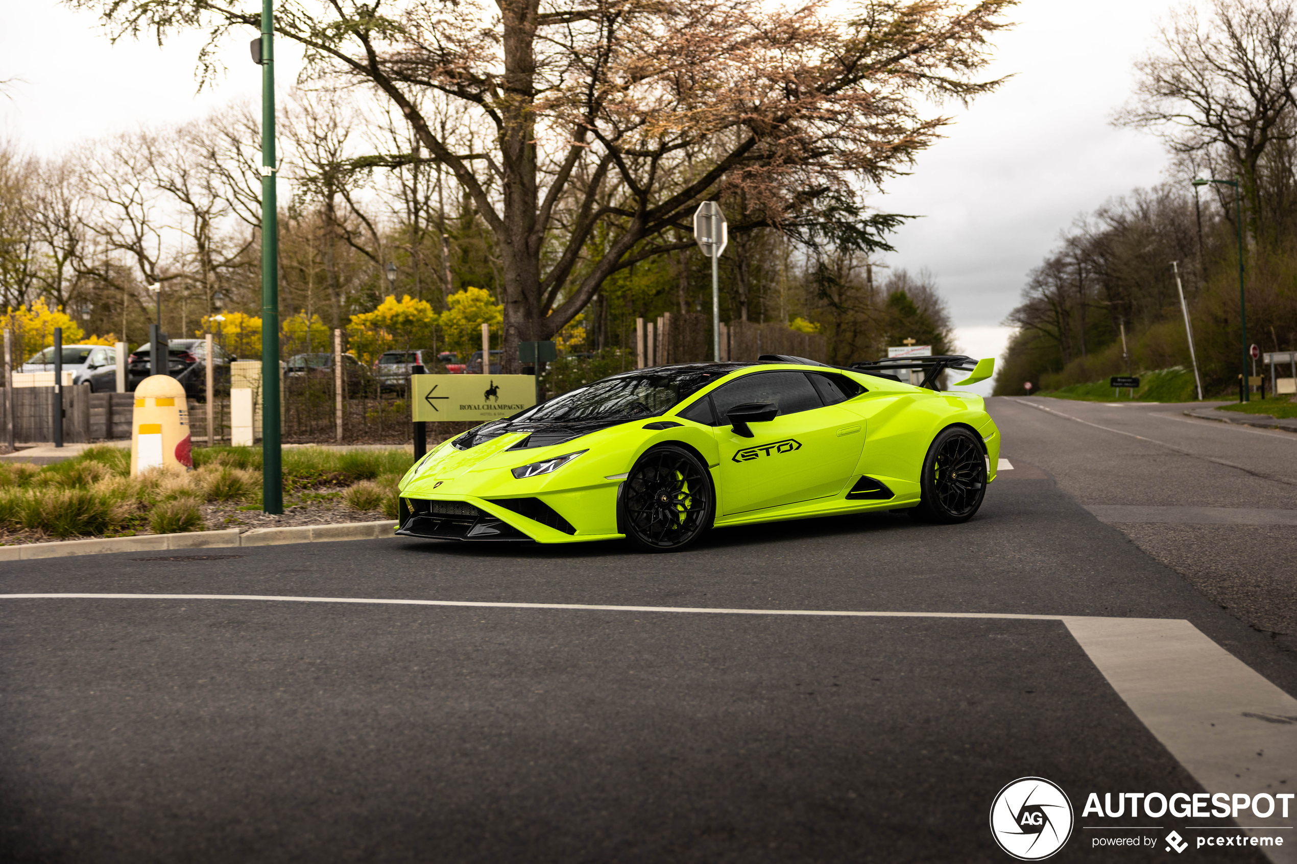 Lamborghini Huracán LP640-2 STO