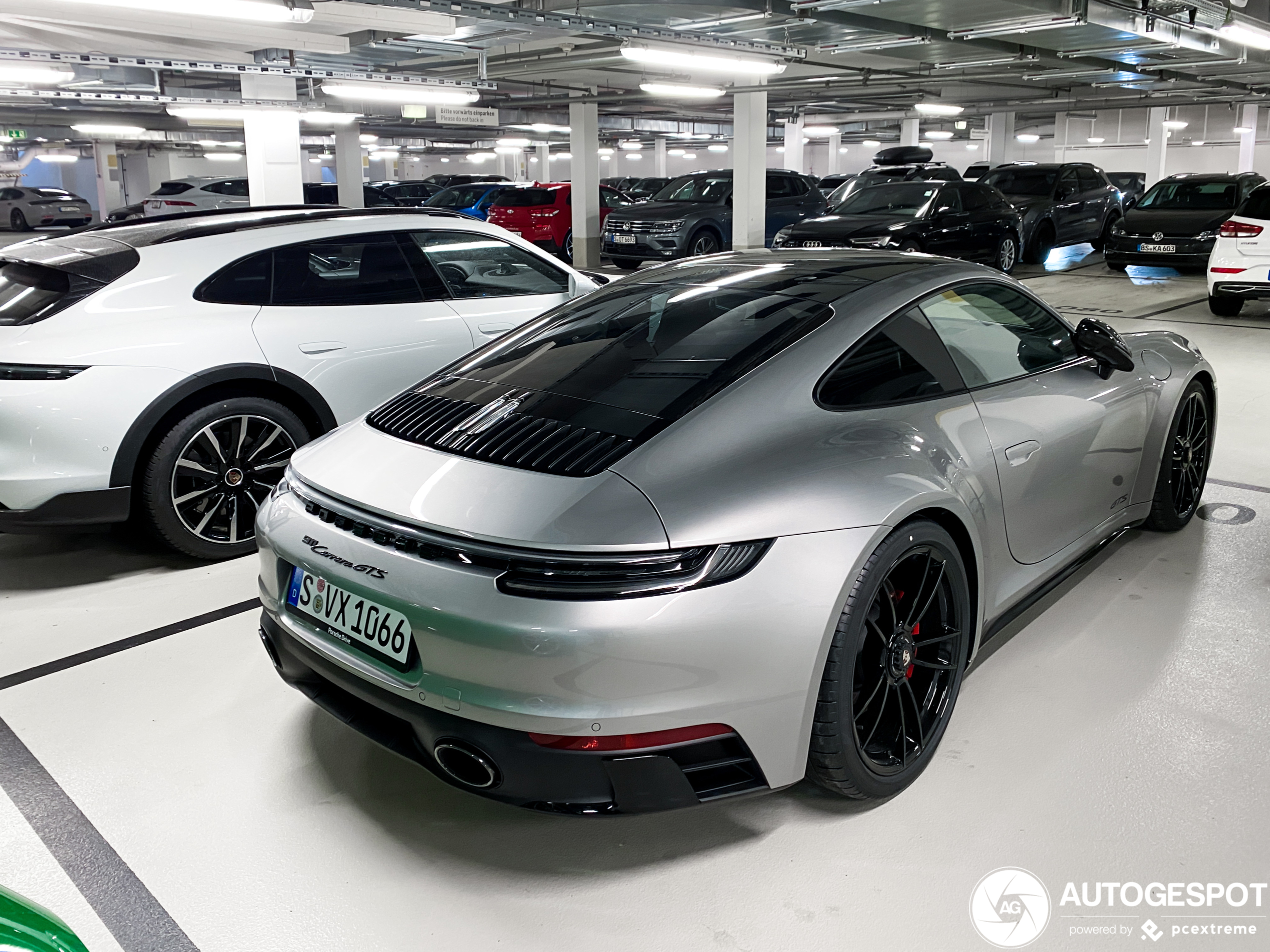 Porsche 992 Carrera GTS