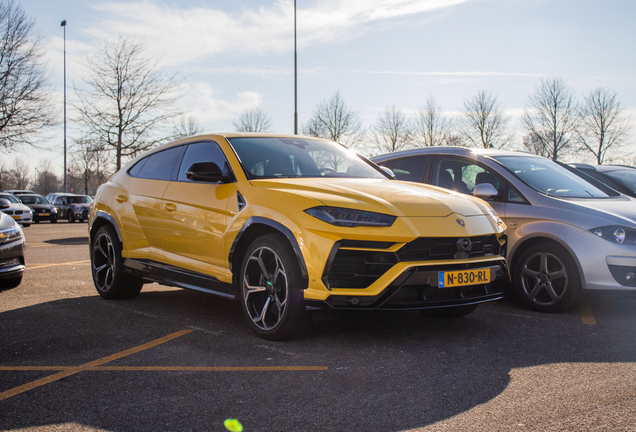 Lamborghini Urus