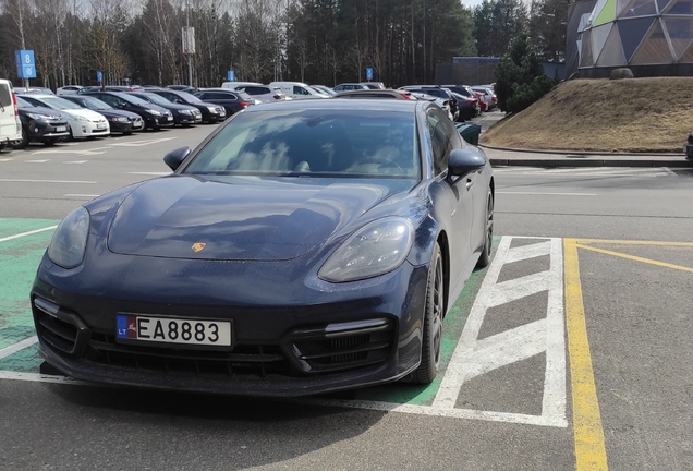 Porsche 971 Panamera Turbo S E-Hybrid