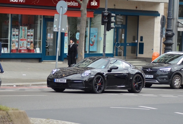 Porsche 992 Carrera 4S