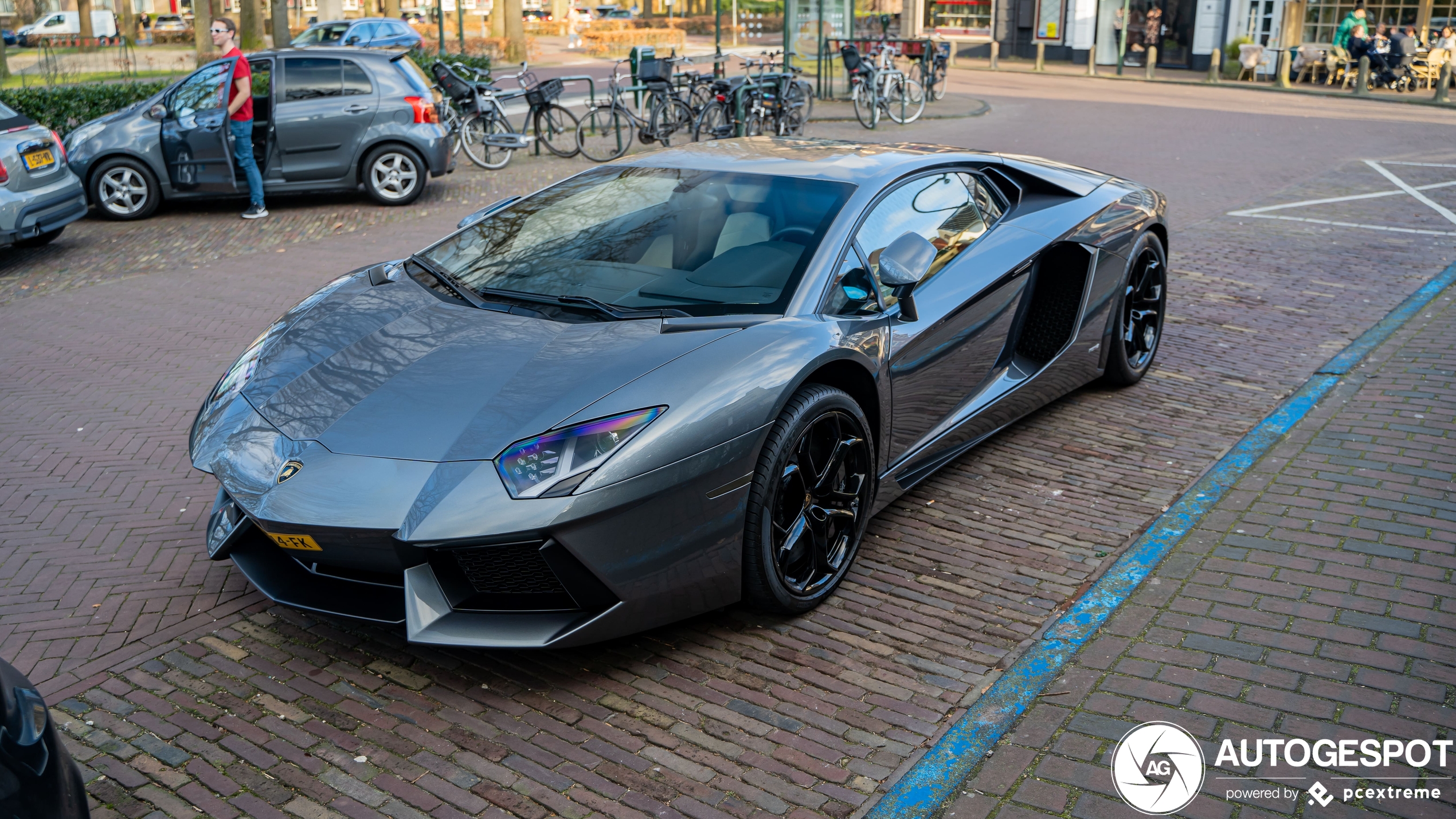 Lamborghini Aventador LP700-4