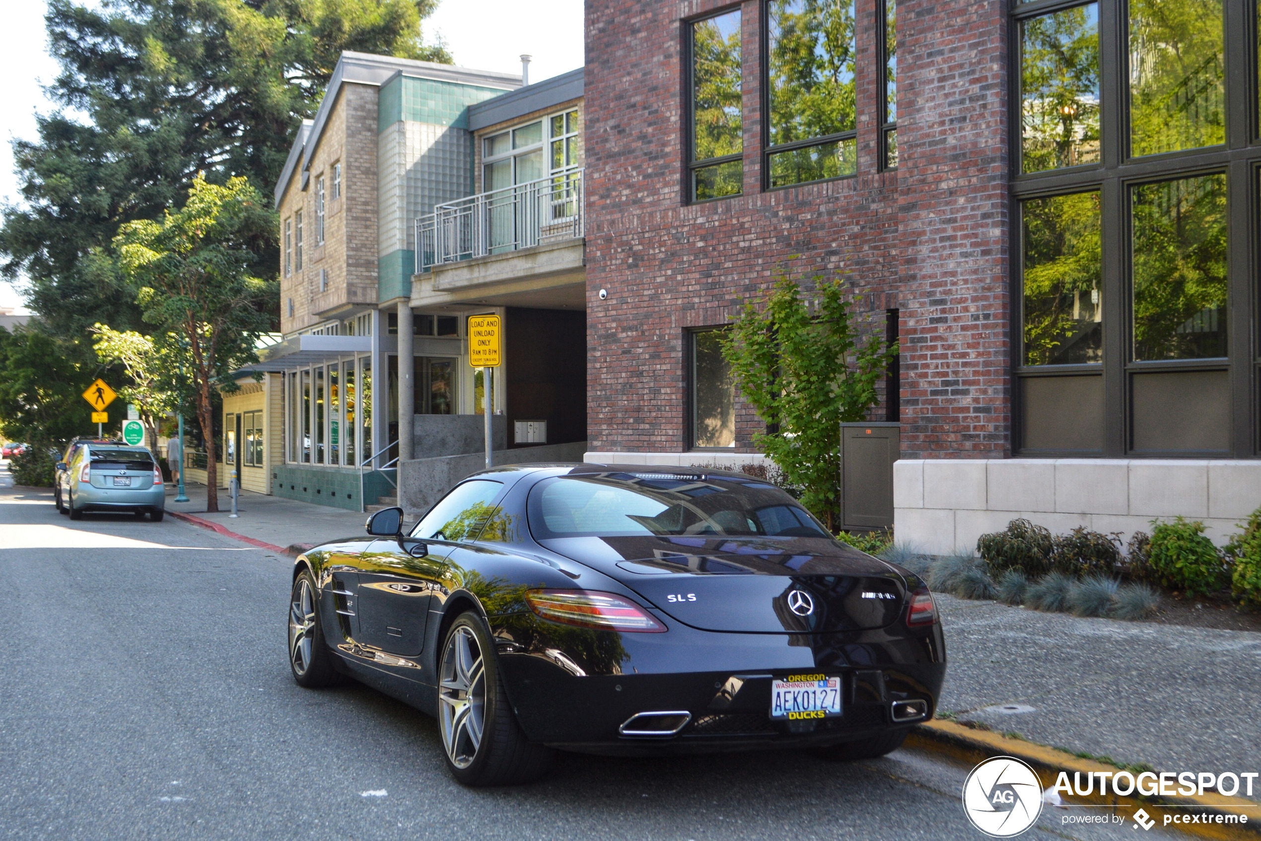 Mercedes-Benz SLS AMG