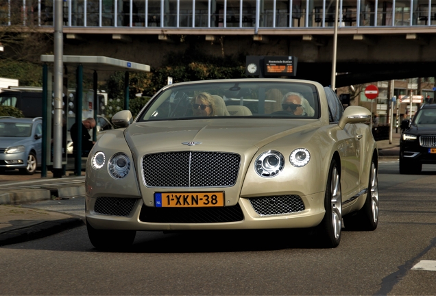 Bentley Continental GTC V8