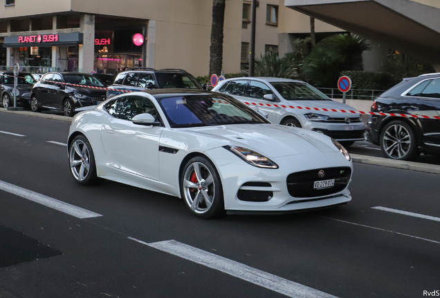 Jaguar F-TYPE R Coupé 2017