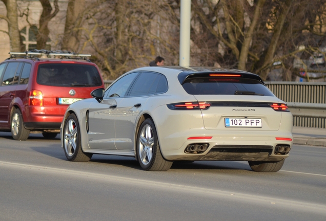 Porsche 971 Panamera GTS Sport Turismo