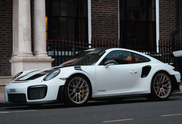 Porsche 991 GT2 RS Weissach Package